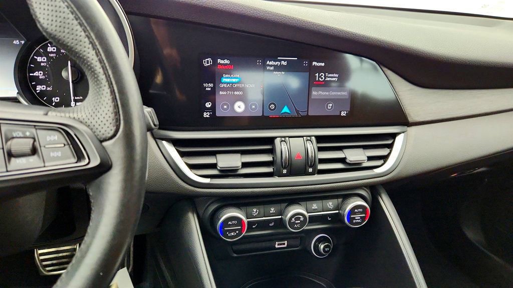 Used 2022 Alfa Romeo Giulia Ti image 18