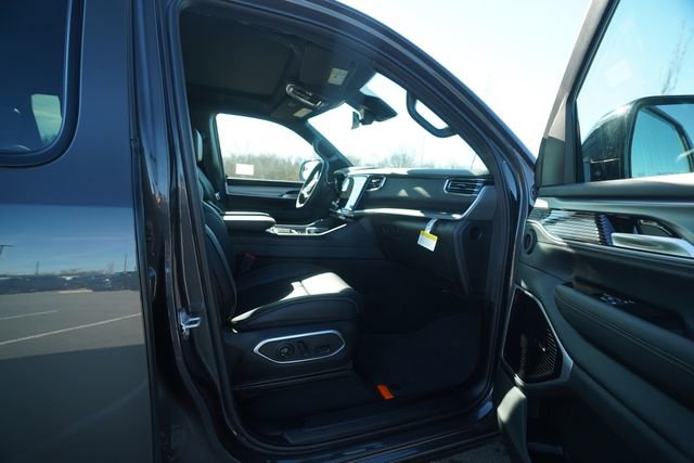 New 2026 Jeep Grand Wagoneer Limited image 17