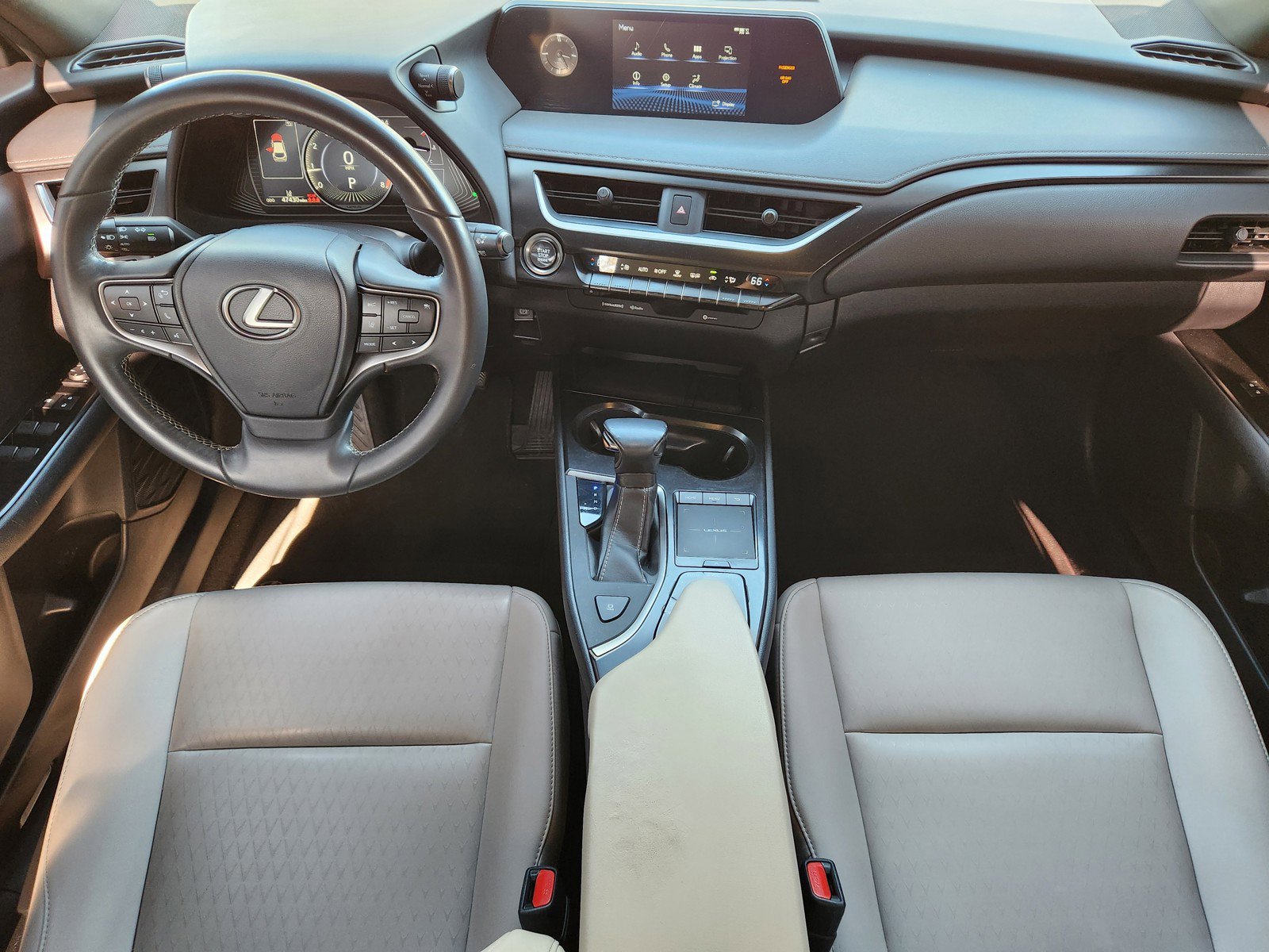 Used 2020 Lexus UX 200 w/ Accessory Package image 9