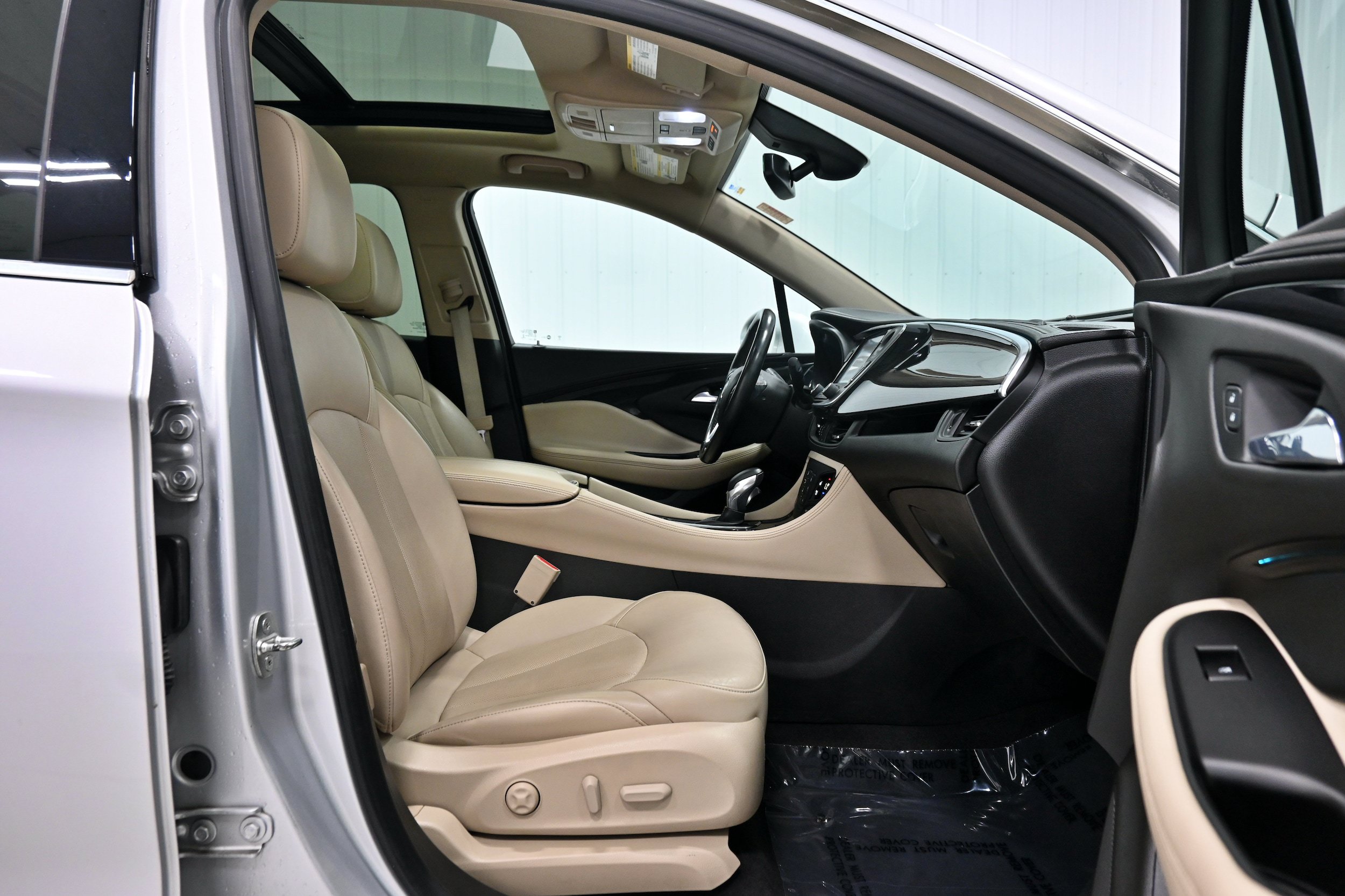Used 2017 Buick Envision Premium AWD/4WD image 28