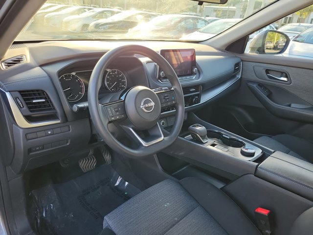 Used 2023 Nissan Rogue SV image 17