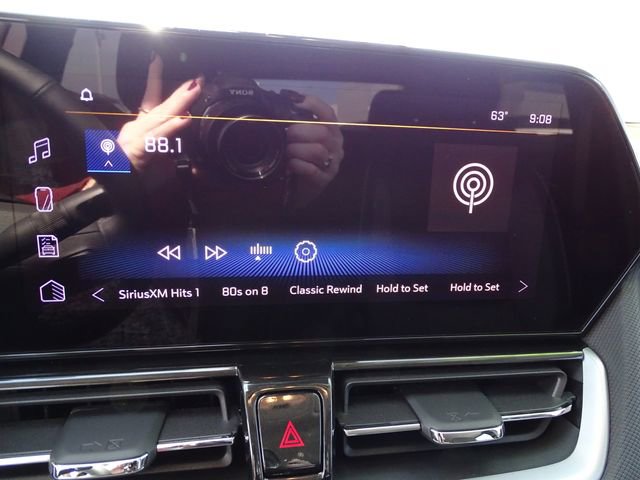Used 2025 Chevrolet TrailBlazer LT w/ Convenience Package AWD/4WD image 10