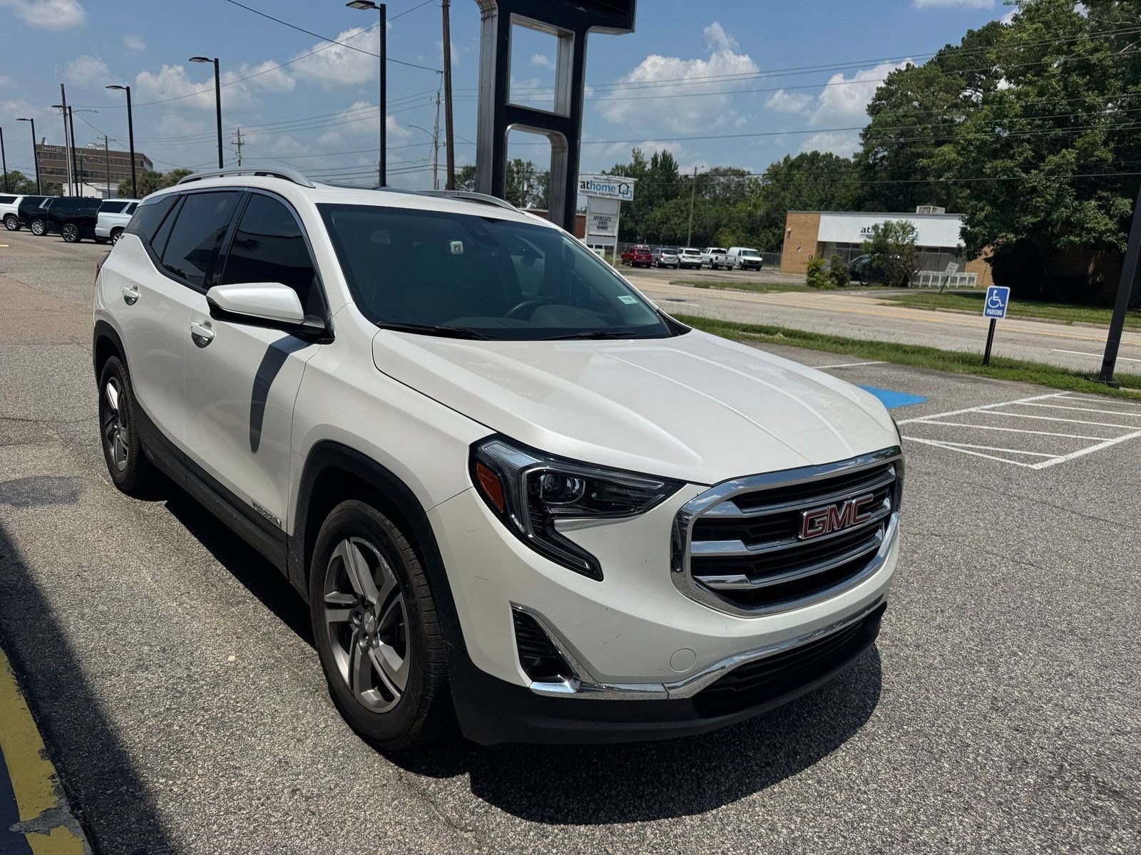 Certified 2021 GMC Terrain SLT w/ Infotainment Package II FWD image 9