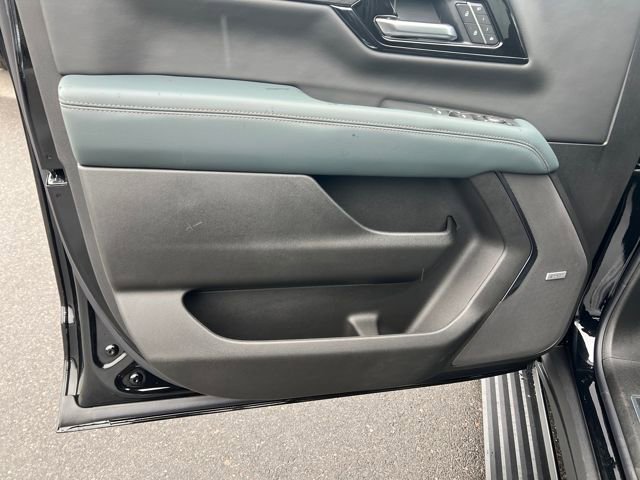 New 2026 GMC Yukon XL AT4 w/ AT4 Premium Package image 12