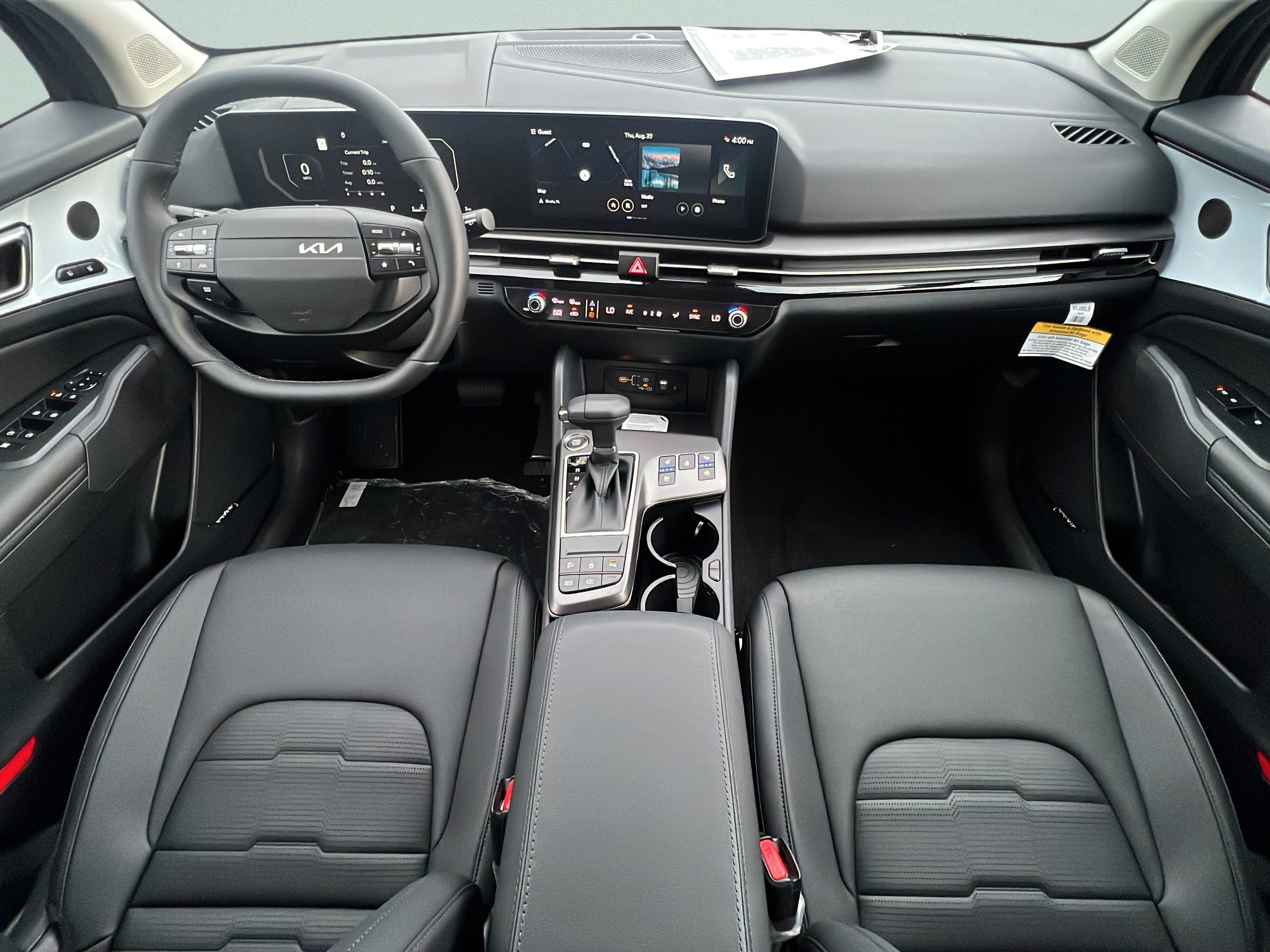 New 2026 Kia Sportage SX FWD image 14