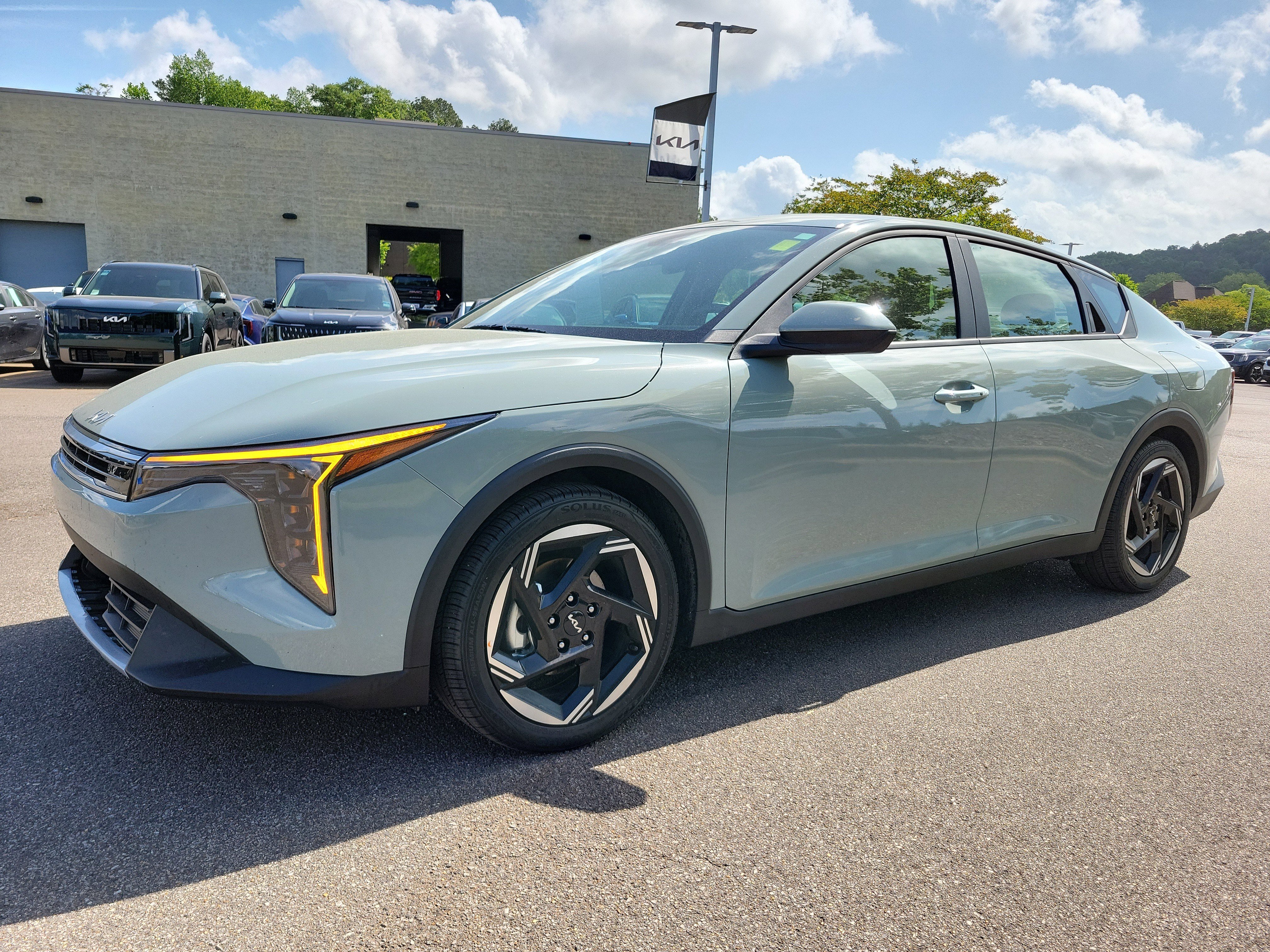 Used 2025 Kia K4 EX FWD image 18