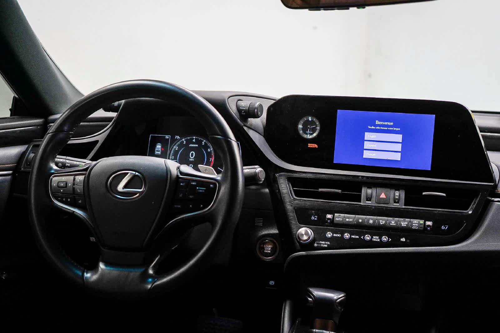 Used 2024 Lexus ES 350 w/ Accessory Package (Z2) FWD image 13