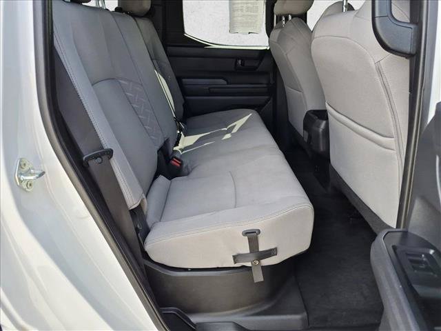 Used 2024 Toyota Tacoma SR5 AWD/4WD image 18