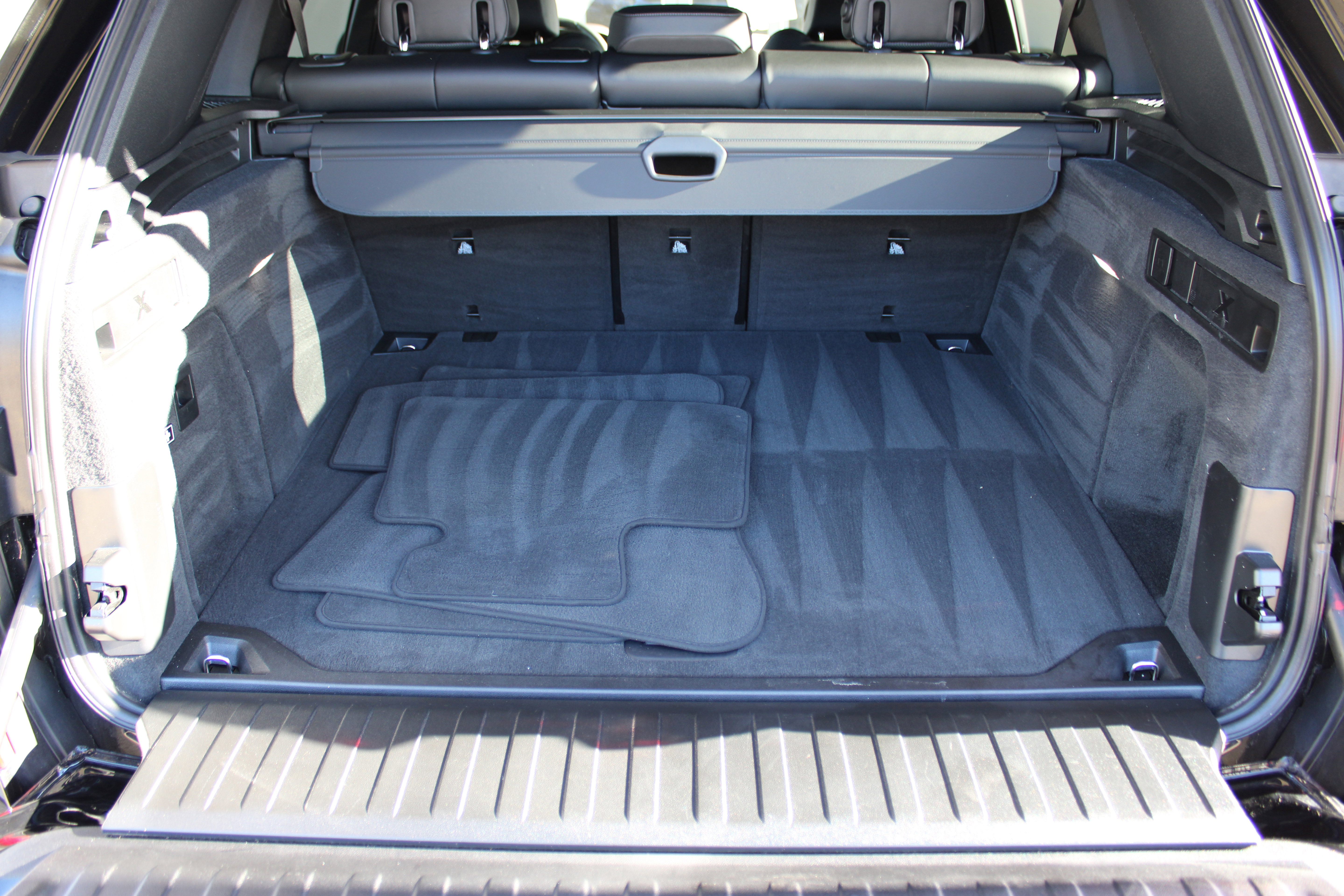 Used 2023 BMW X5 xDrive40i w/ M Sport Package image 27