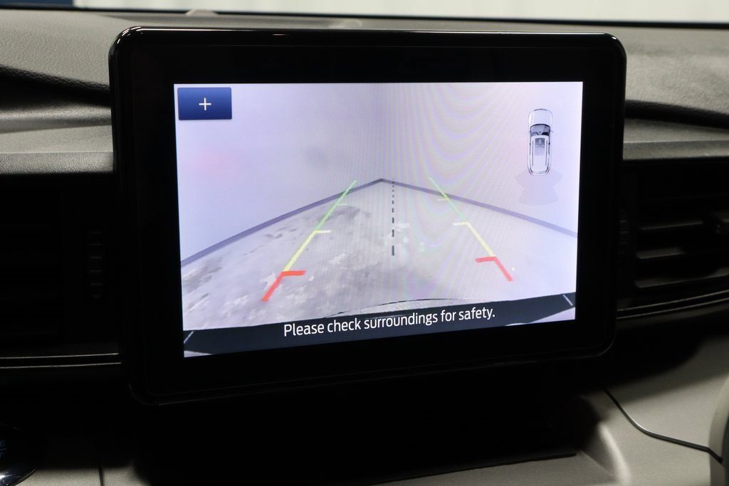 Certified 2021 Ford Explorer XLT image 3