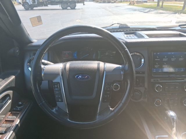 Used 2016 Ford Expedition Platinum image 23