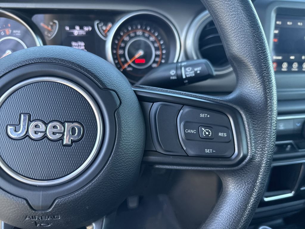 Used 2022 Jeep Gladiator Sport w/ Trailer Tow Package image 26