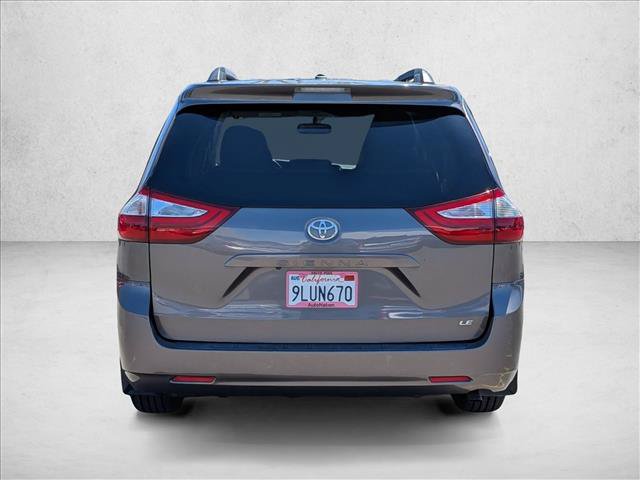 Used 2016 Toyota Sienna LE FWD image 7