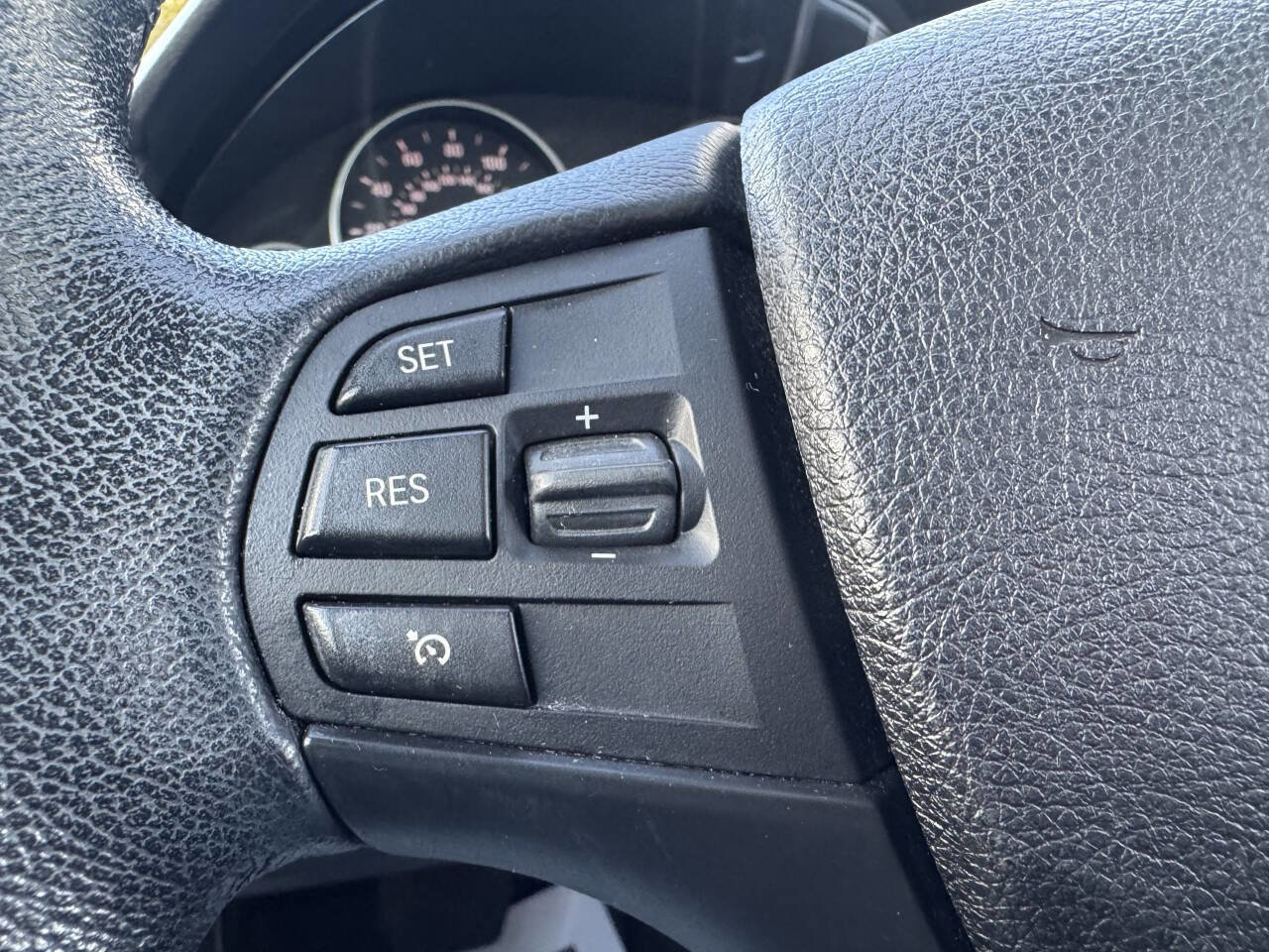 Used 2014 BMW 320i xDrive Sedan image 18