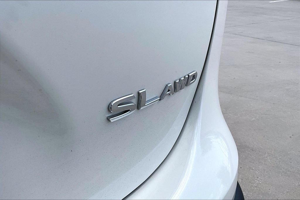 Used 2022 Nissan Rogue Sport SL AWD/4WD image 37