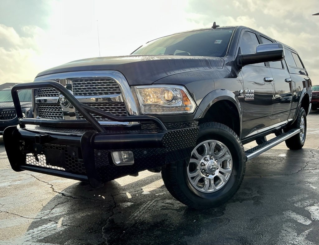 Used 2018 RAM 2500 Laramie w/ Convenience Group image 3