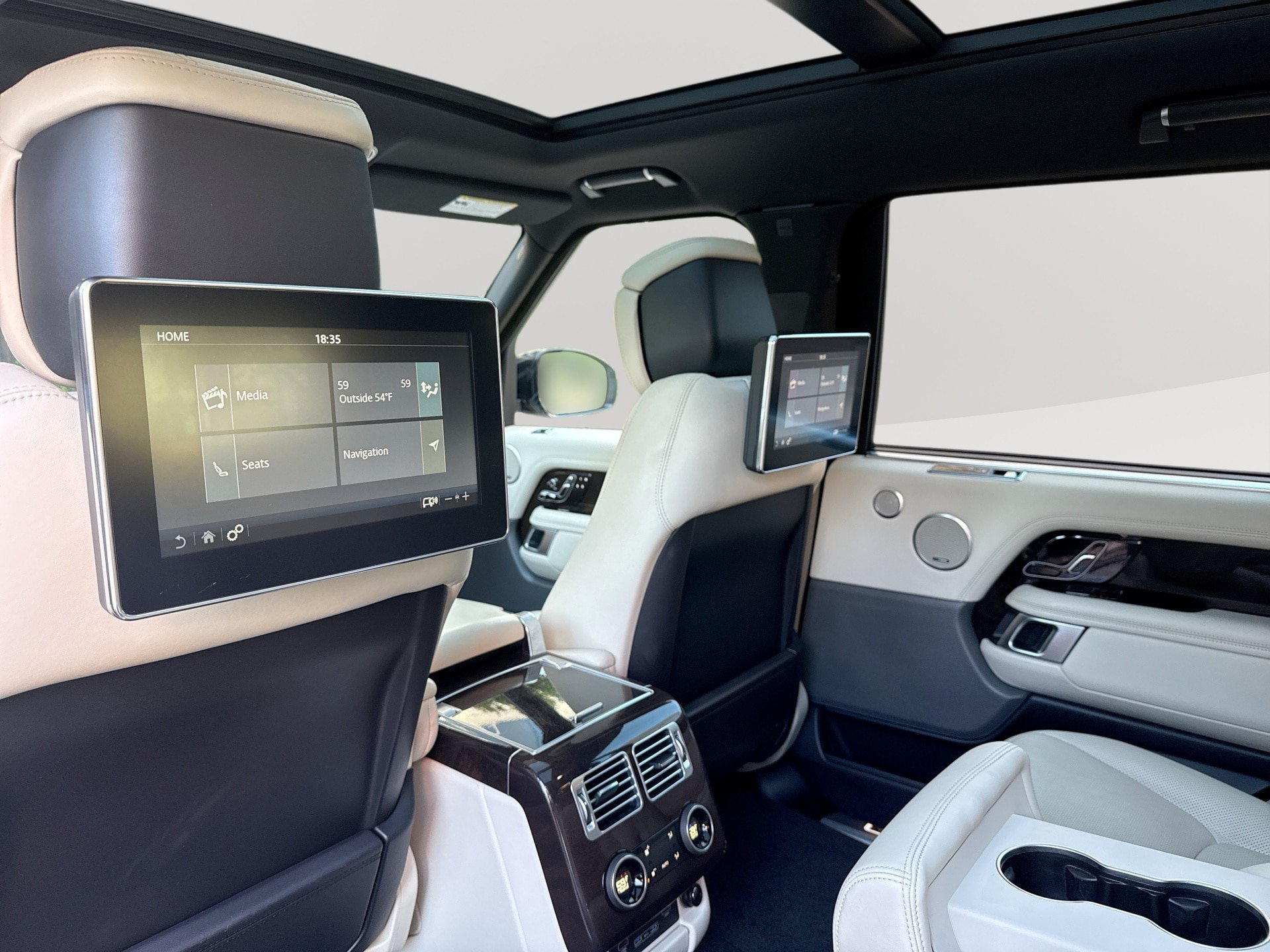 Used 2019 Land Rover Range Rover Long Wheelbase Supercharged AWD/4WD image 29