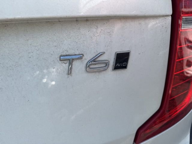 Used 2022 Volvo XC90 T6 Momentum AWD/4WD image 11