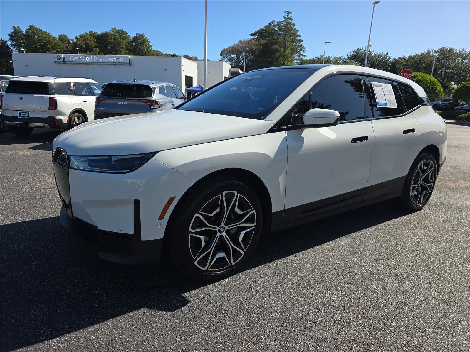 Certified 2024 BMW iX xDrive50 w/ Luxury Package AWD/4WD image 6