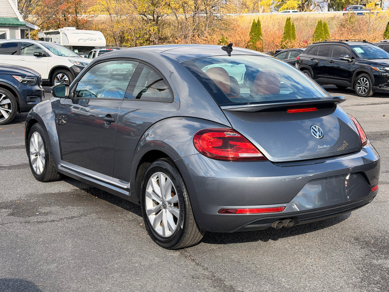 Used 2017 Volkswagen Beetle 1.8T S image 7