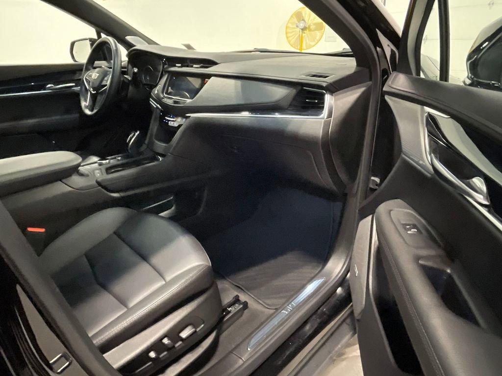 Used 2025 Cadillac XT5 Premium Luxury image 26