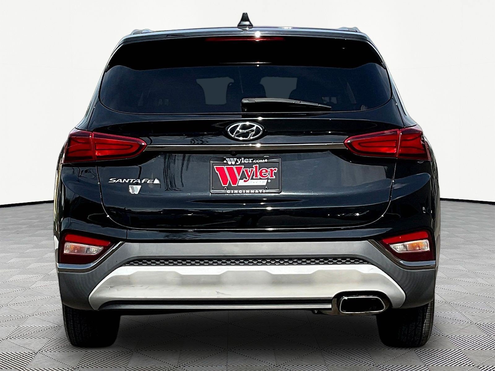 Used 2019 Hyundai Santa Fe SEL FWD image 5