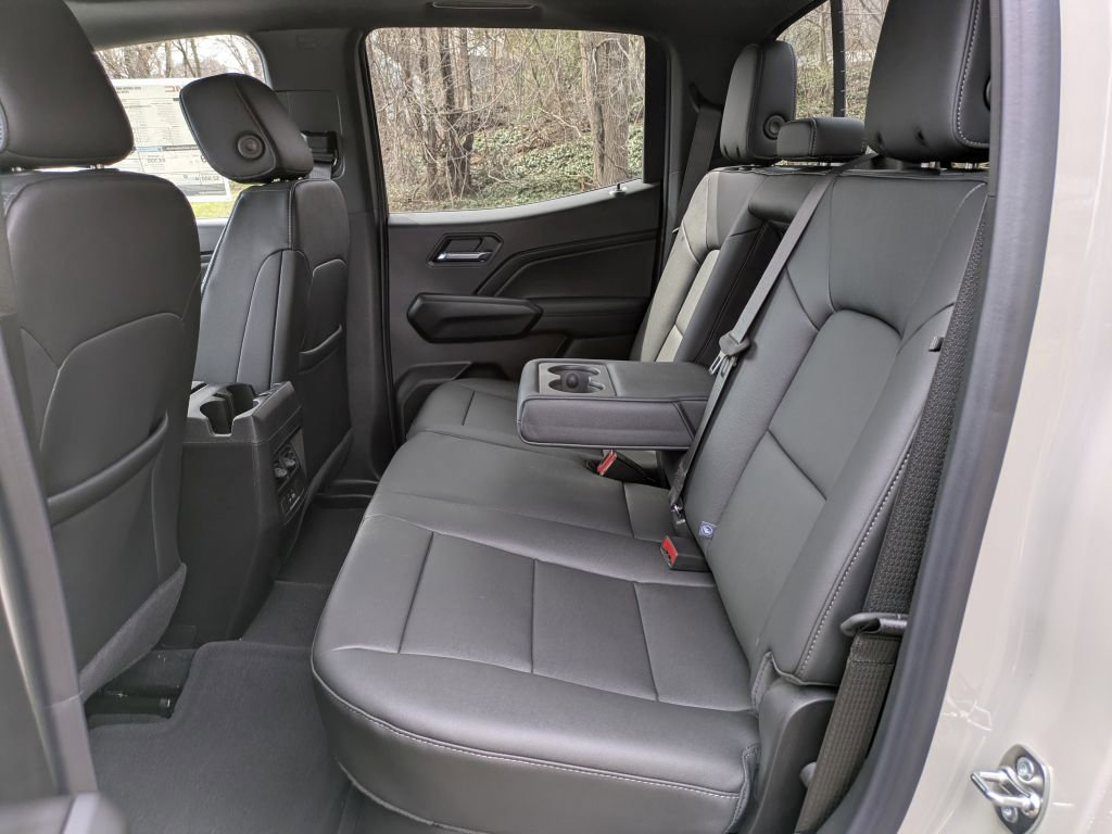 New 2026 GMC Canyon Elevation w/ Convenience Package image 33