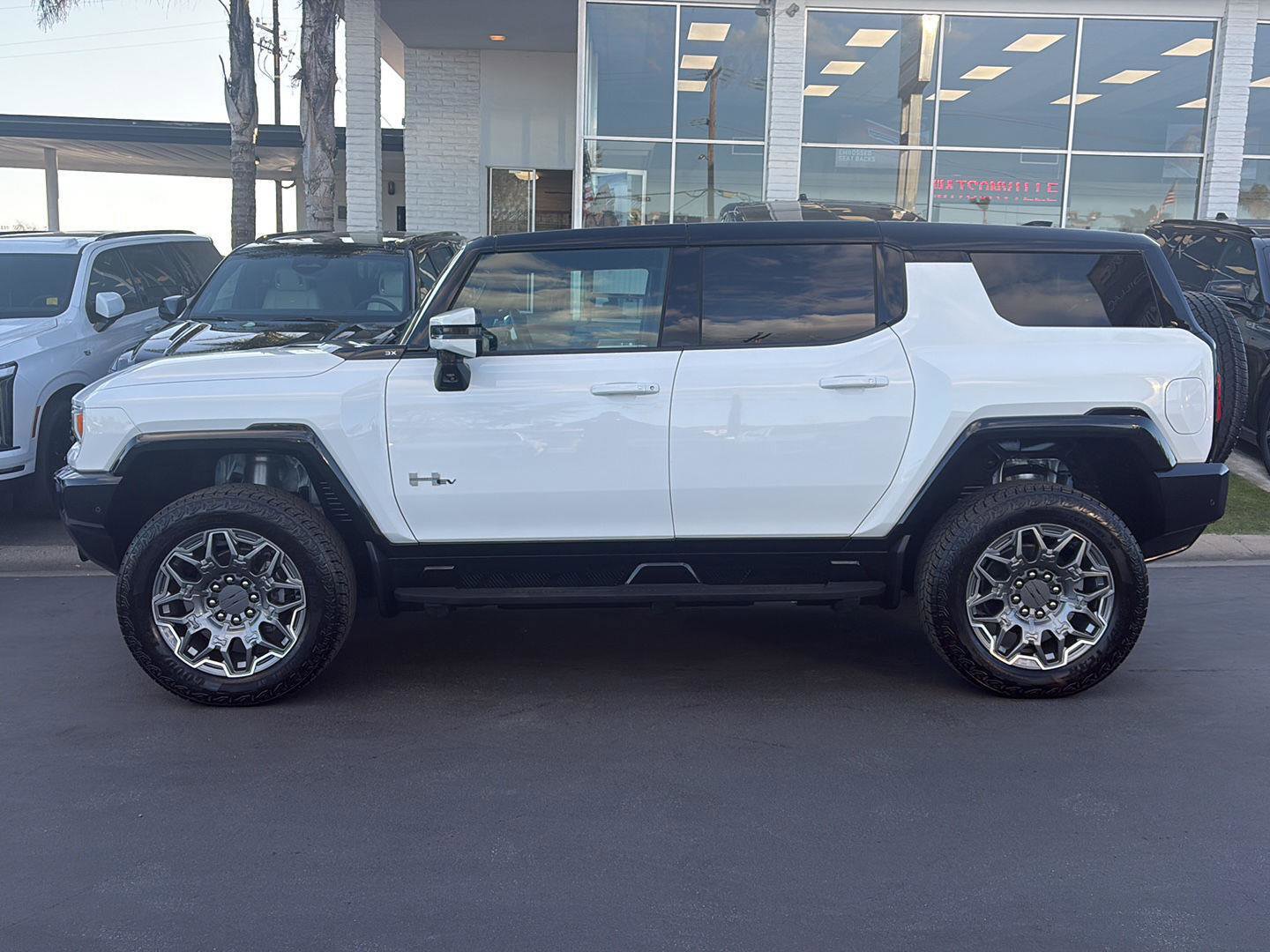 Used 2024 GMC Hummer EV 3X image 4