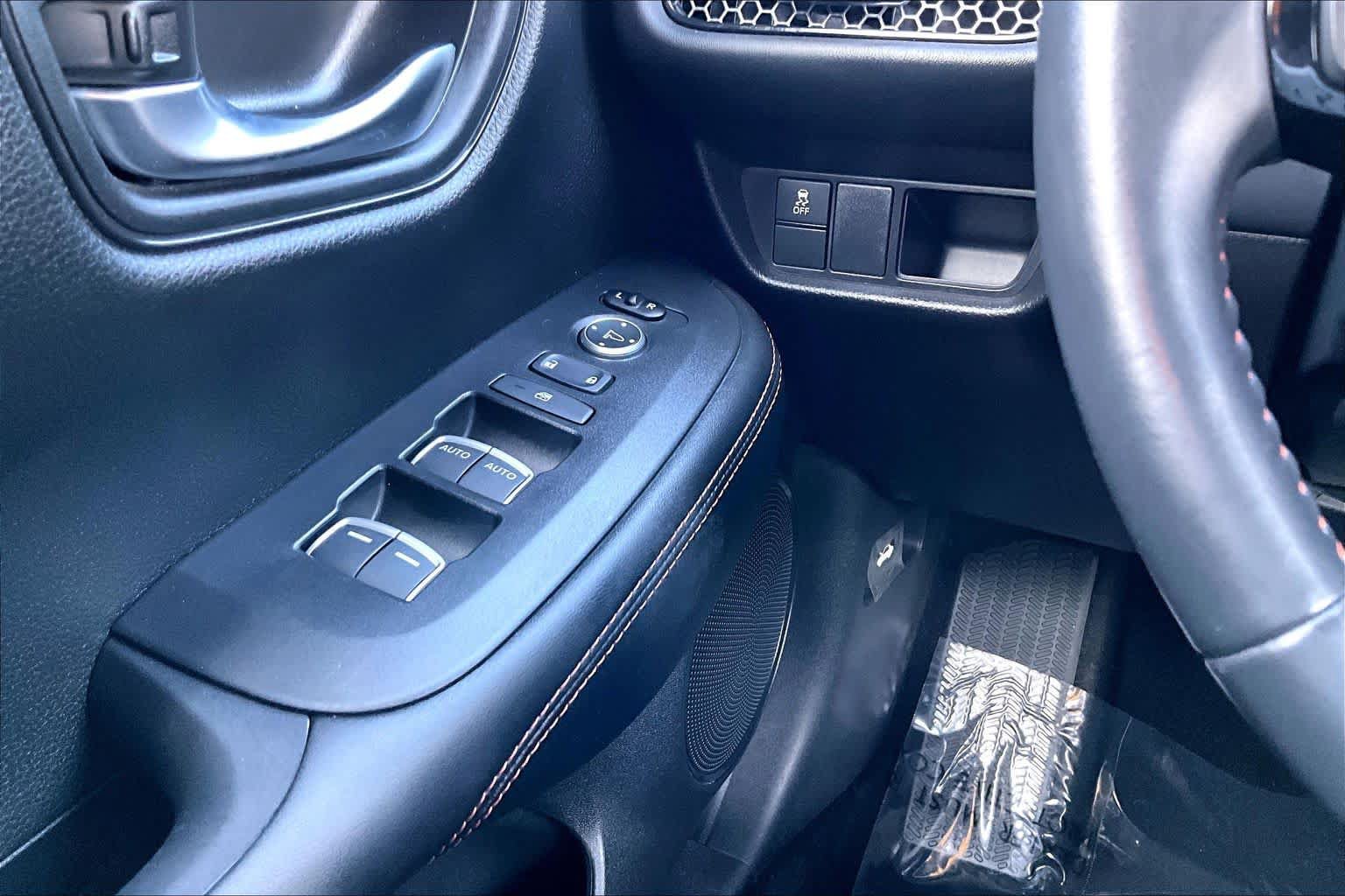 Used 2023 Honda HR-V Sport image 32
