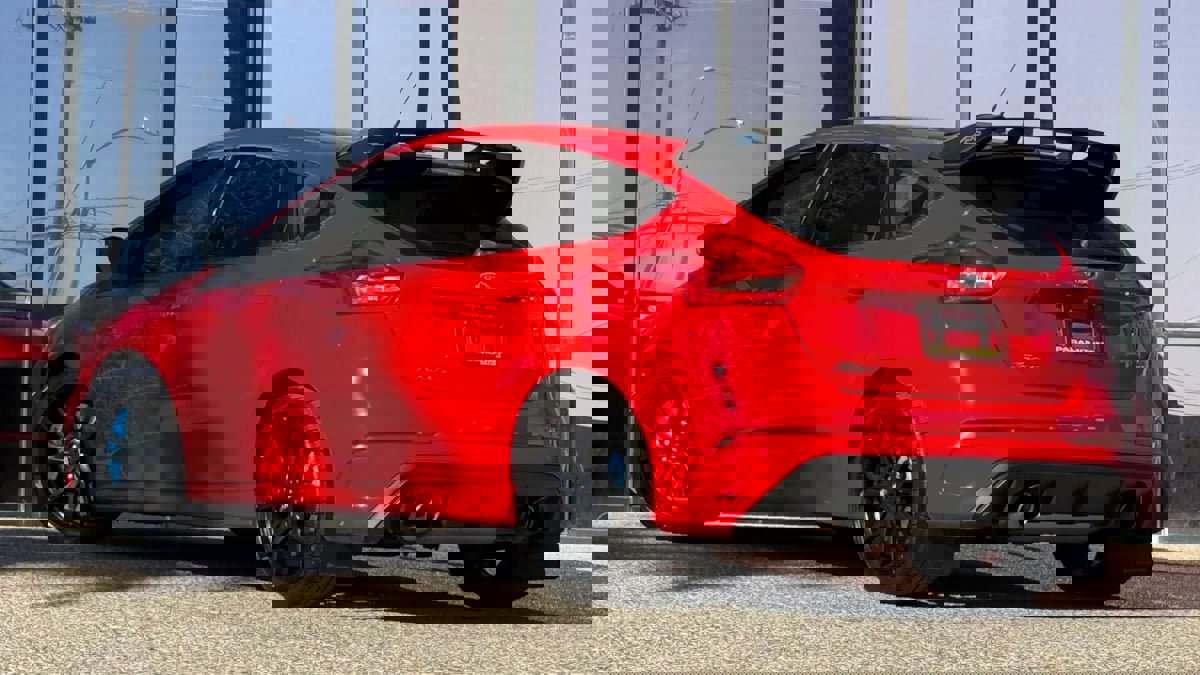 Used 2018 Ford Focus RS AWD/4WD image 7