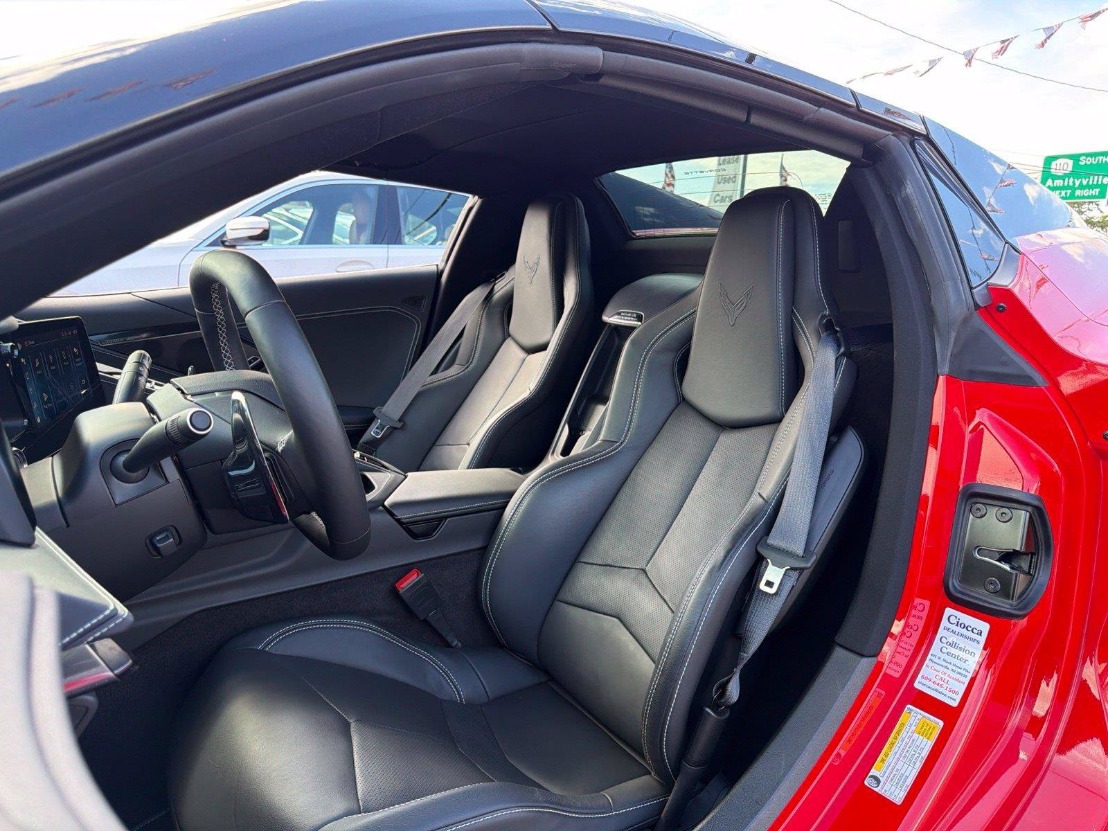 Used 2024 Chevrolet Corvette Stingray Preferred Conv w/ Z51 Performance Package RWD image 23