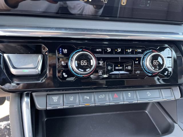 New 2026 GMC Sierra 3500 Denali Ultimate AWD/4WD image 18