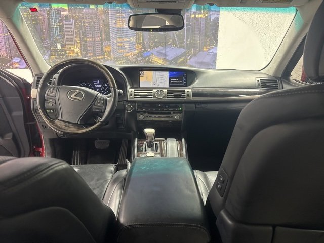 Used 2016 Lexus LS 460 w/ Comfort Package image 17