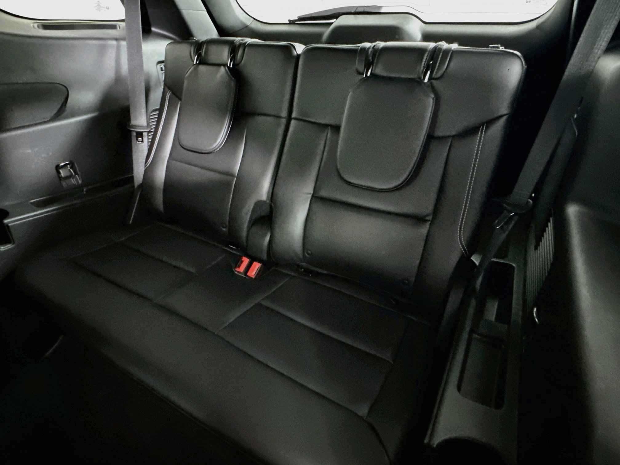 Used 2023 Ford Explorer ST w/ Equipment Group 401A AWD/4WD image 30