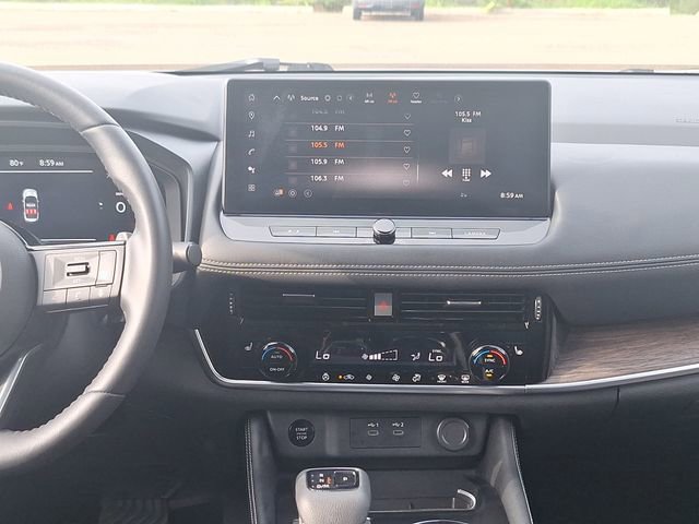 Certified 2024 Nissan Rogue Platinum FWD image 32