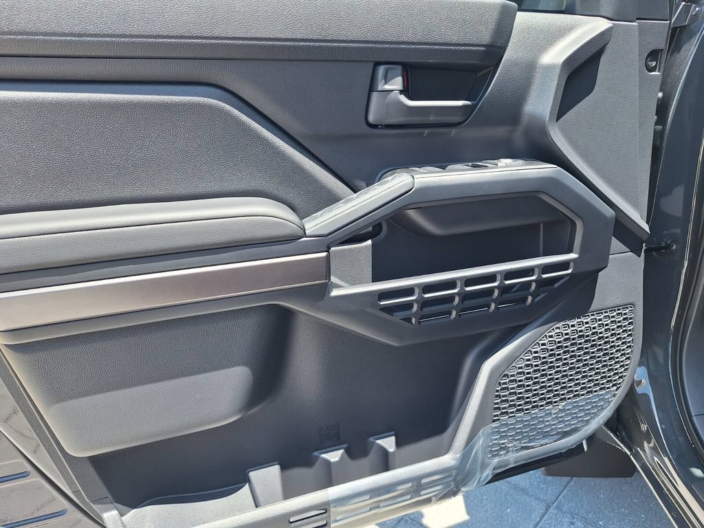 New 2026 Toyota 4Runner SR5 AWD/4WD image 17