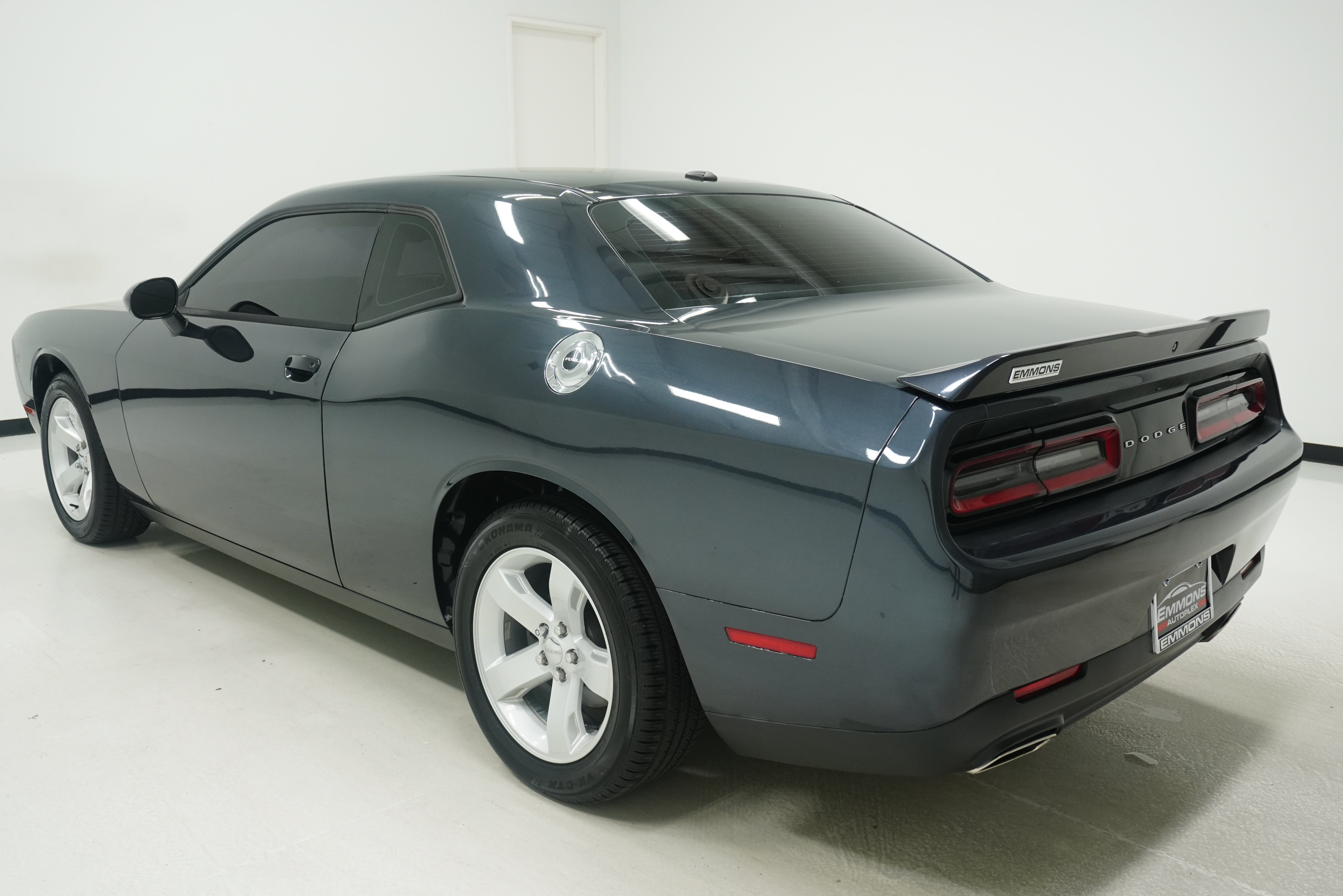 Used 2019 Dodge Challenger SXT RWD image 6