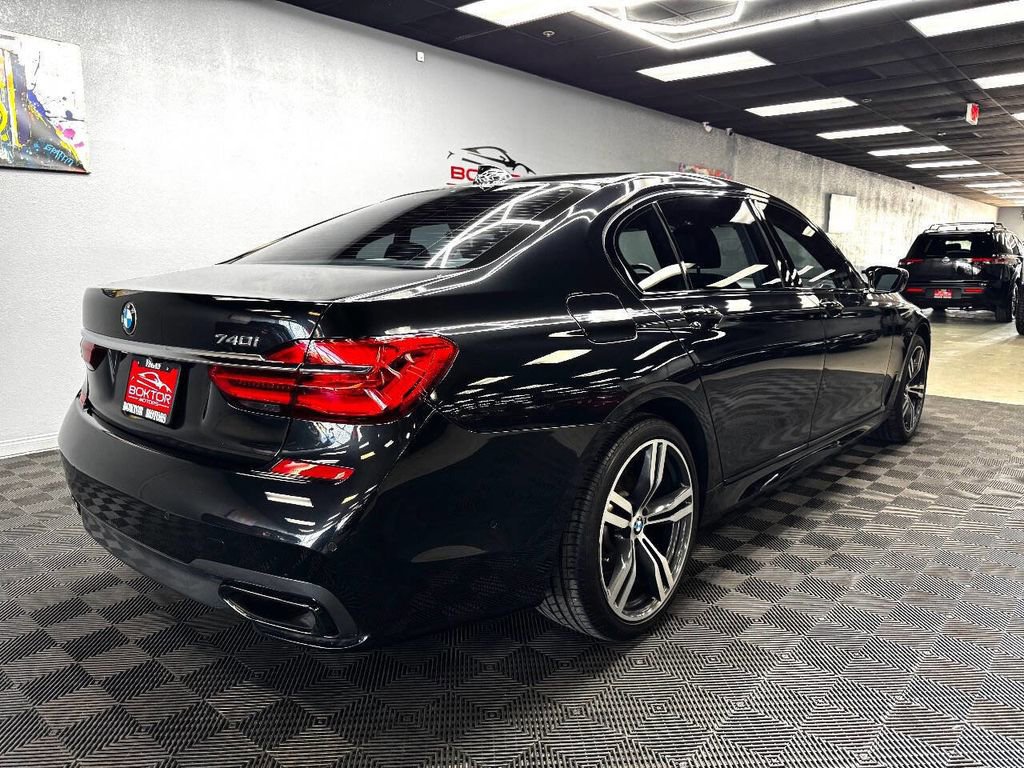 Used 2016 BMW 740i image 14