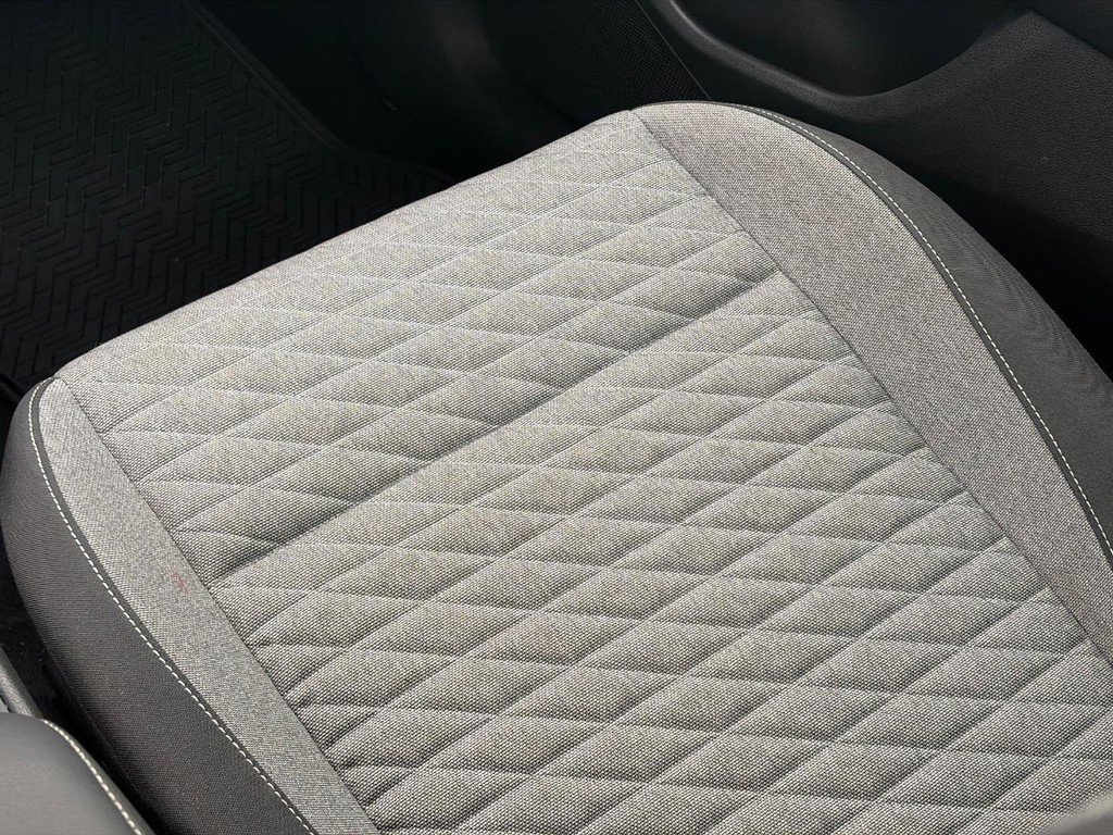 Used 2025 Volkswagen Tiguan S w/ 18" Wheel Package image 16