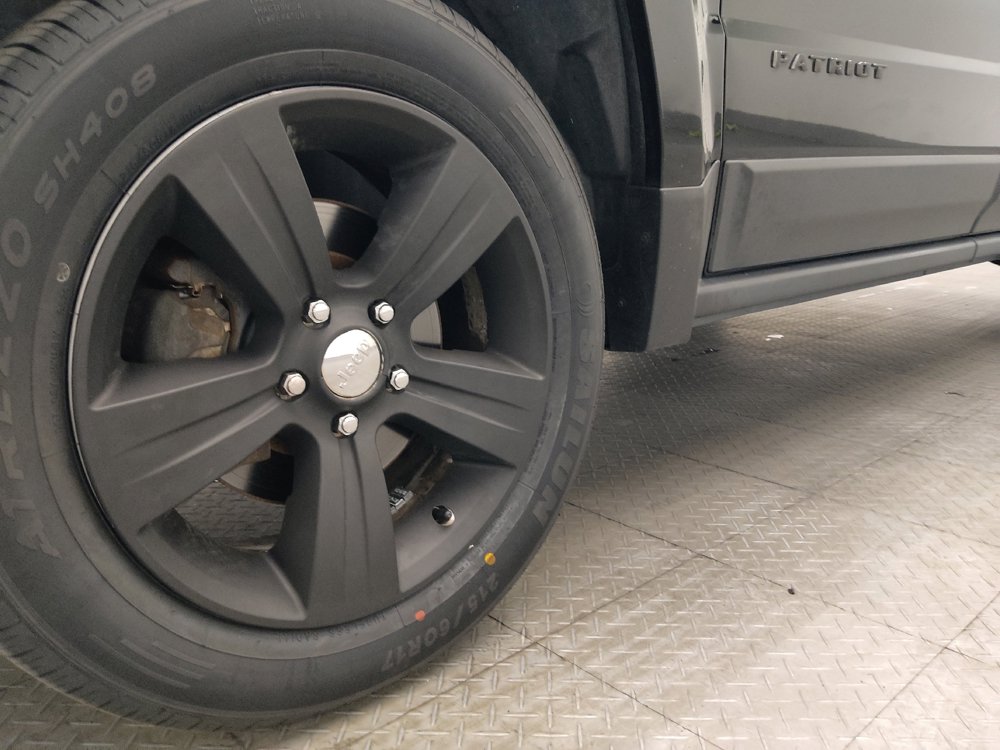 Used 2014 Jeep Patriot Limited AWD/4WD image 31