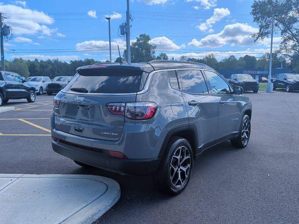 New 2026 Jeep Compass Limited AWD/4WD image 9