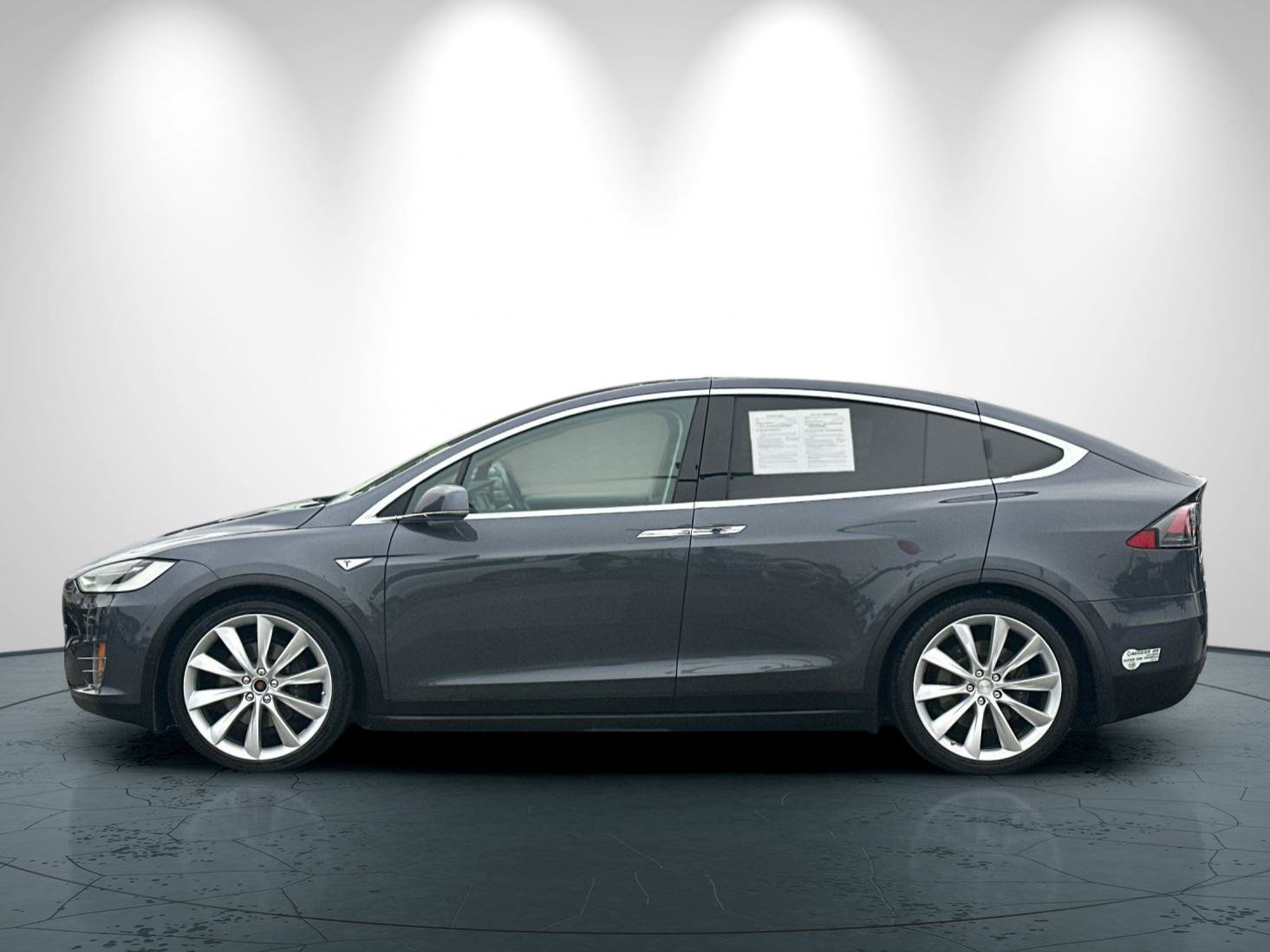 Used 2016 Tesla Model X 90D AWD/4WD image 7