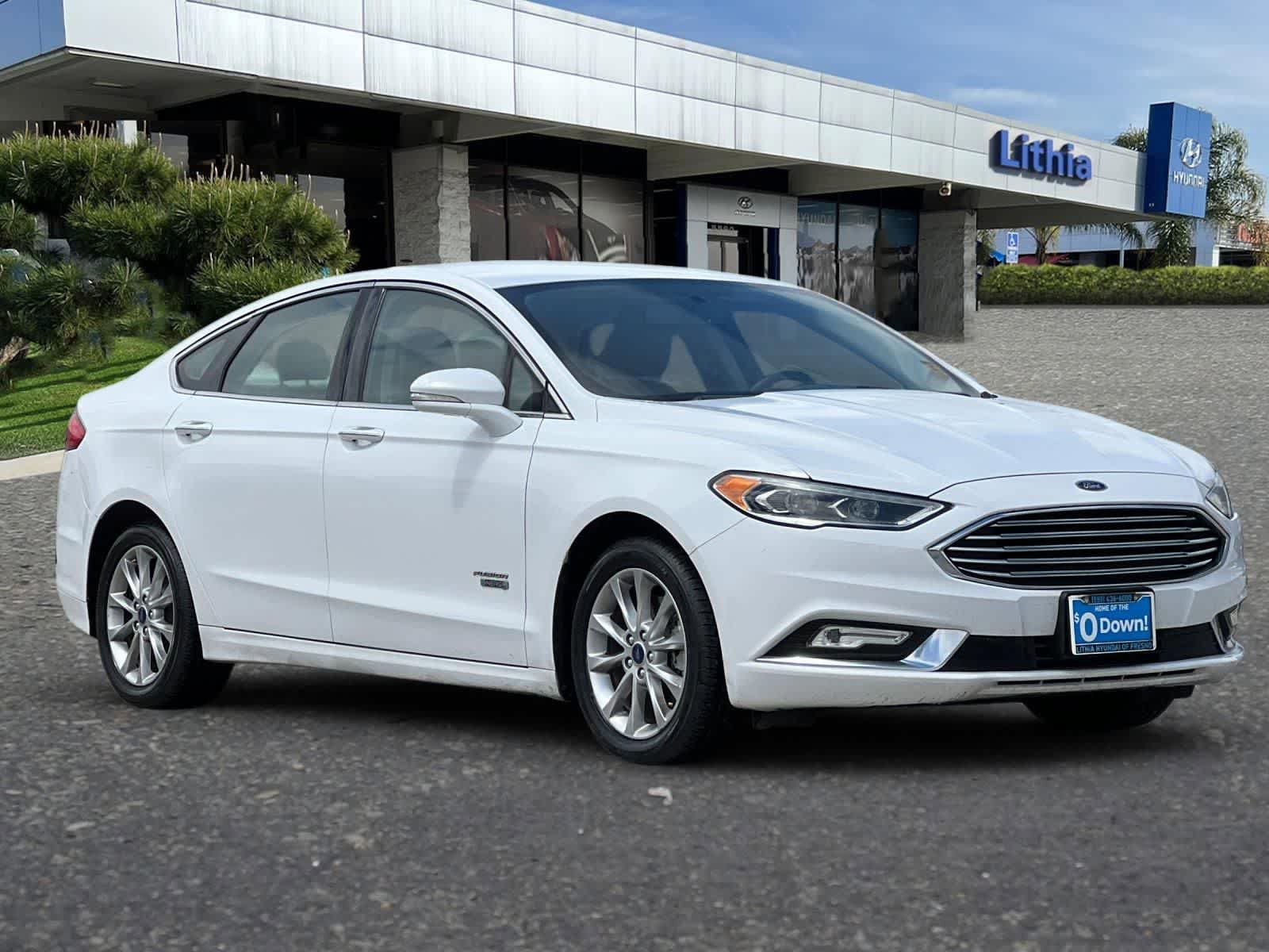 Used 2017 Ford Fusion Energi SE FWD image 10
