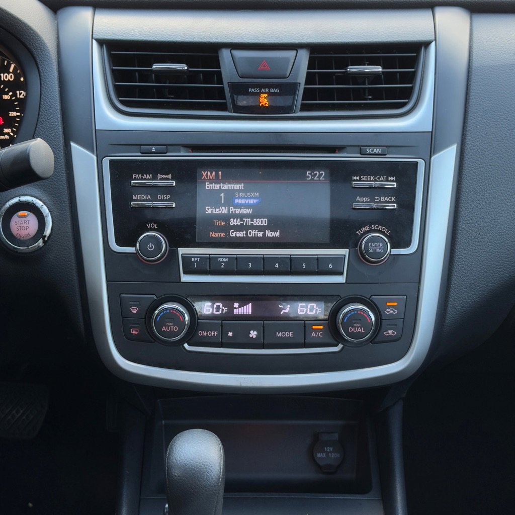 Used 2016 Nissan Altima 2.5 SV w/ Convenience Package FWD image 39