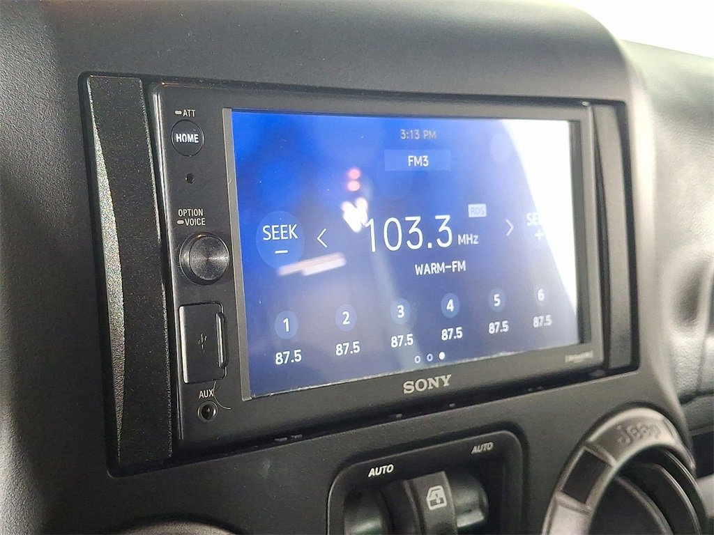 Used 2018 Jeep Wrangler Unlimited Sport S image 3