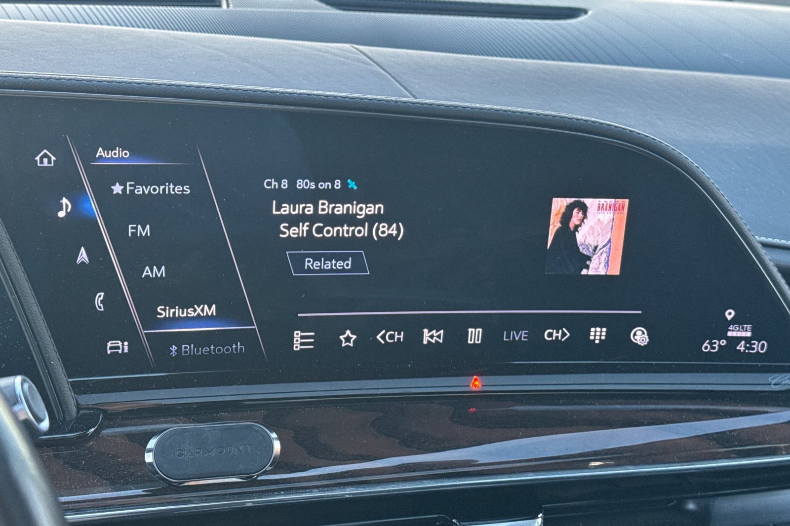 Used 2023 Cadillac Escalade Sport Platinum w/ LPO, ONYX Package image 26