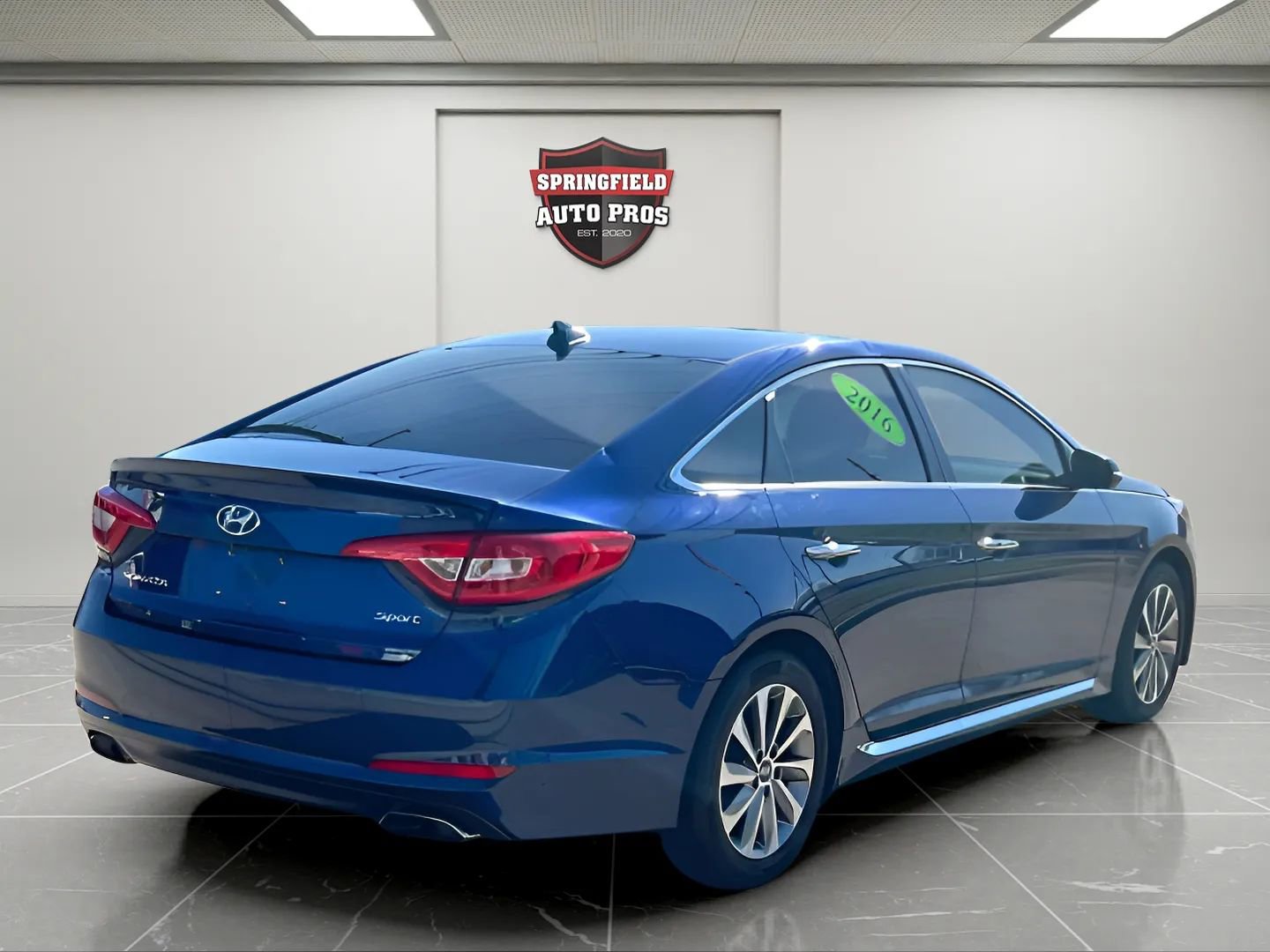 Used 2016 Hyundai Sonata Sport w/ Option Group 02 image 5