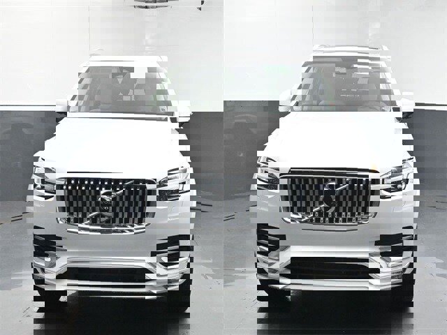 New 2025 Volvo XC90 B6 Plus w/ Protection Package Premier image 3
