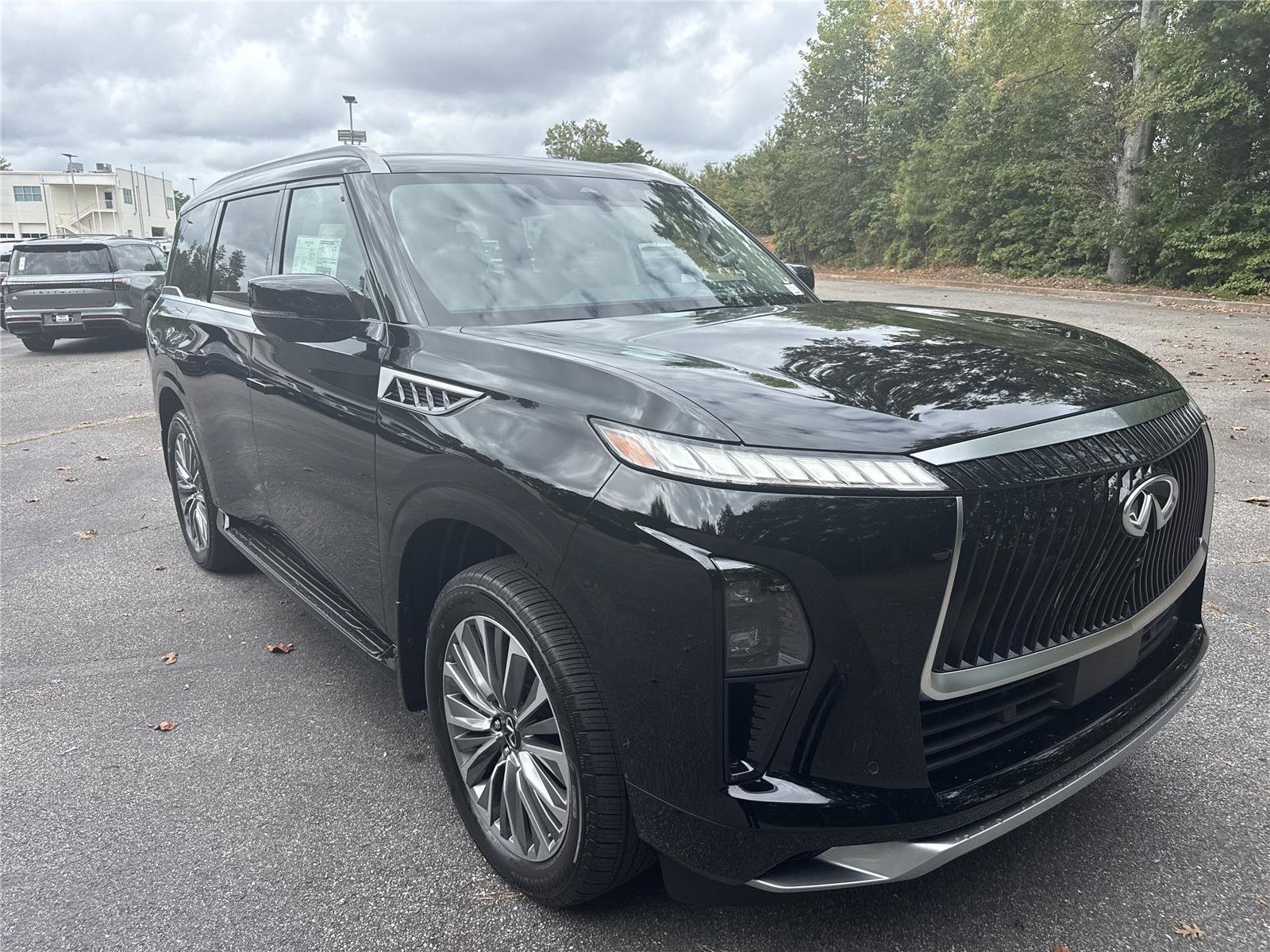 New 2026 INFINITI QX80 Luxe image 4
