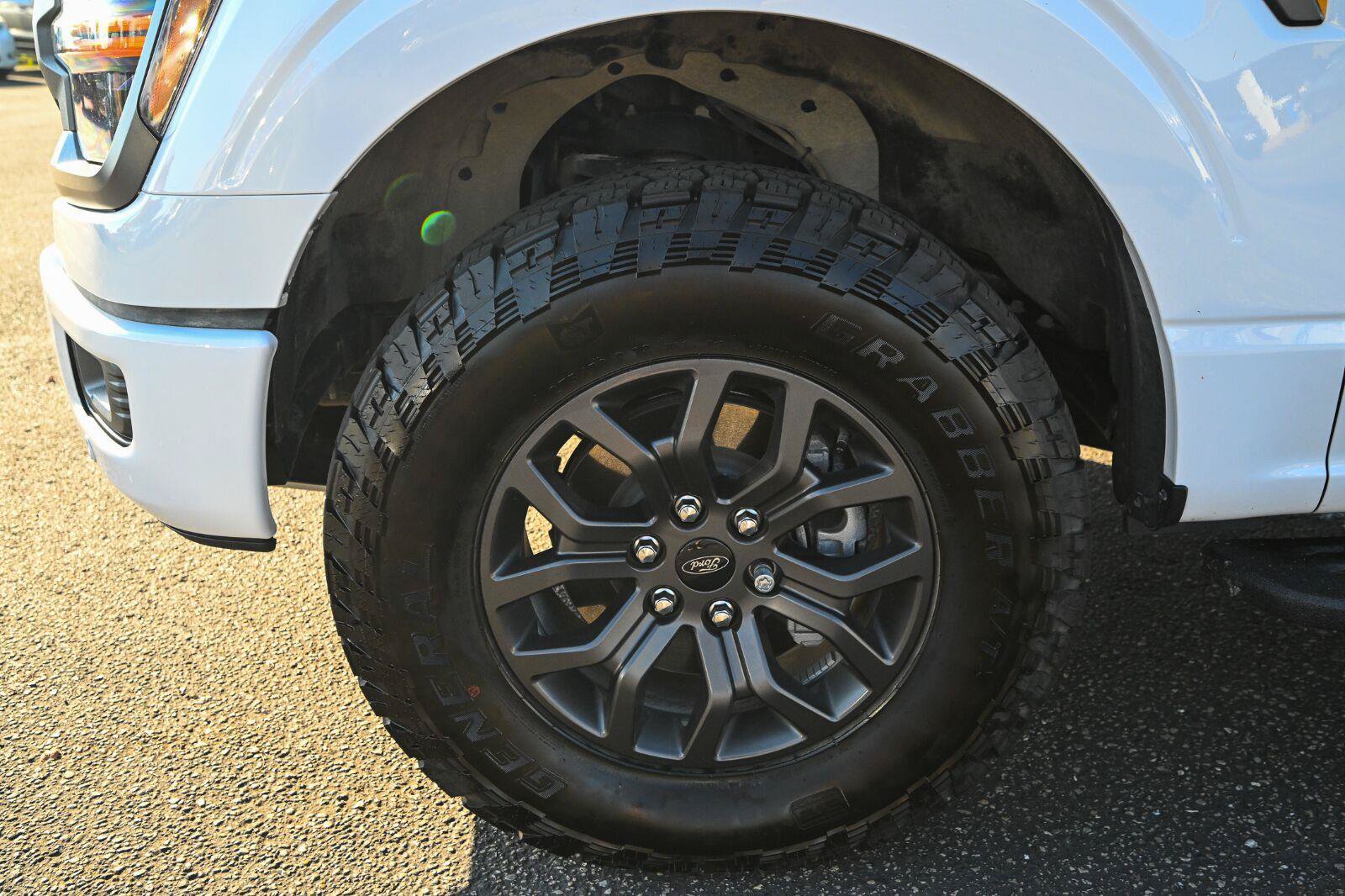 Used 2026 Ford F150 Tremor w/ Equipment Group 402B MID AWD/4WD image 12
